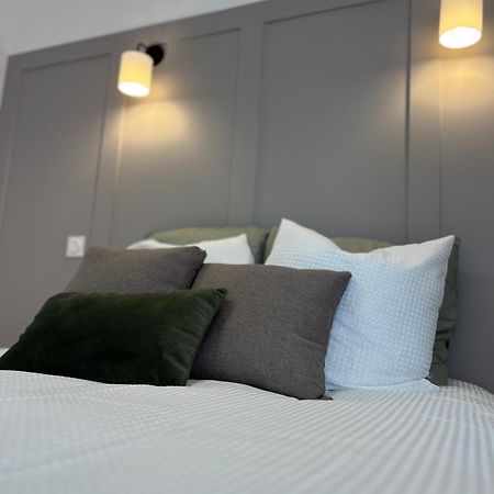 Duplex Raffine, Elegant & Climatise - La Mezz Apartment Nîmes Exterior photo